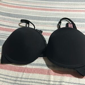 Purple Bra 36 C Color Black.